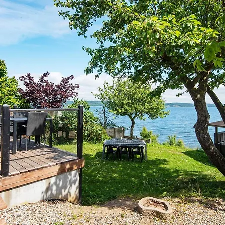 Panoramic Retreat By Water - By Traum *