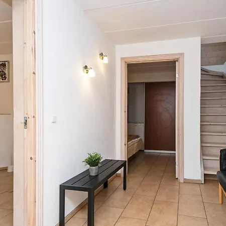 Panoramic Retreat By Water - By Traum