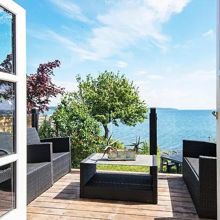 Panoramic Retreat By Water - By Traum Casa vacanze